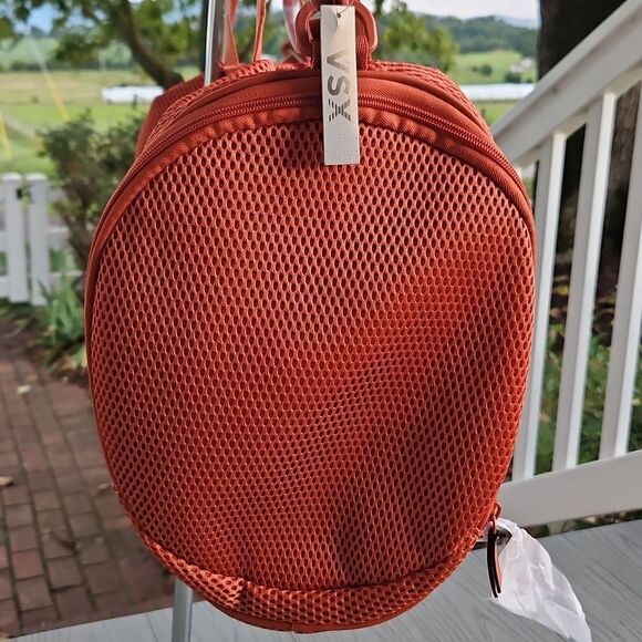 VSX Sports Duffle Bag W Shoe Compartment In Vibrant Mesh Orange NEW MSRP $60 - Picture 9 of 16